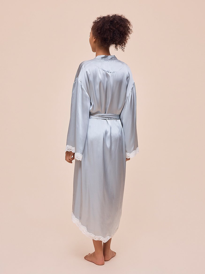 annabelle satin lace maxi robe annabelle satin lace maxi robe