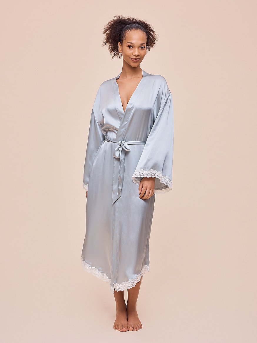 annabelle satin lace maxi robe annabelle satin lace maxi robe