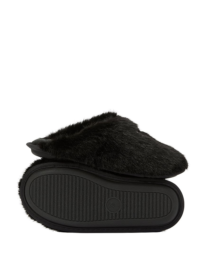 luxe plush closed toe slippers luxe plush closed toe slippers