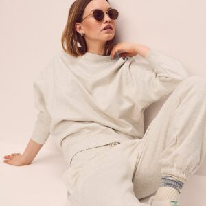 iconic fleece relaxed jogger sweatpant