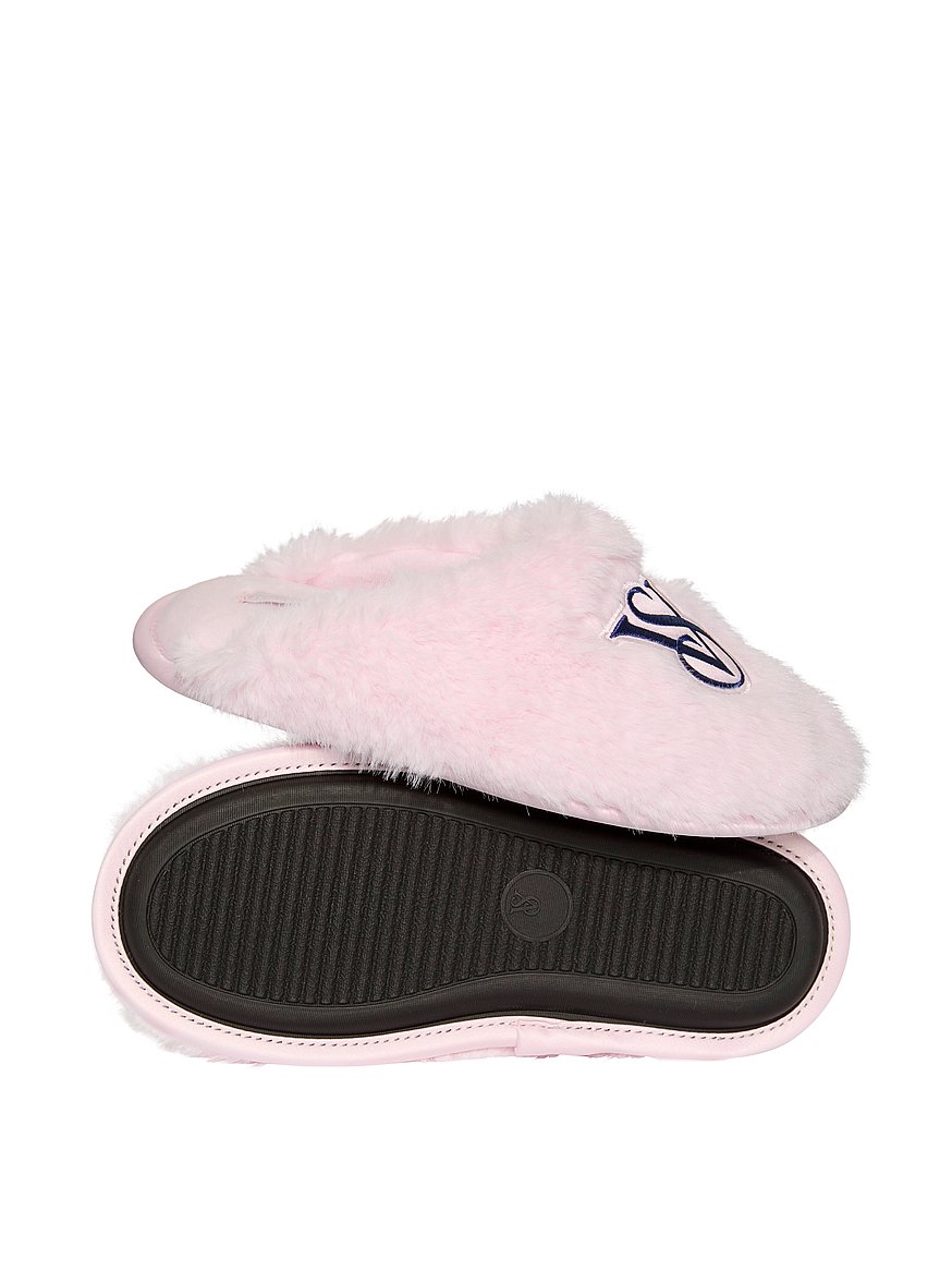 luxe plush closed toe slippers luxe plush closed toe slippers