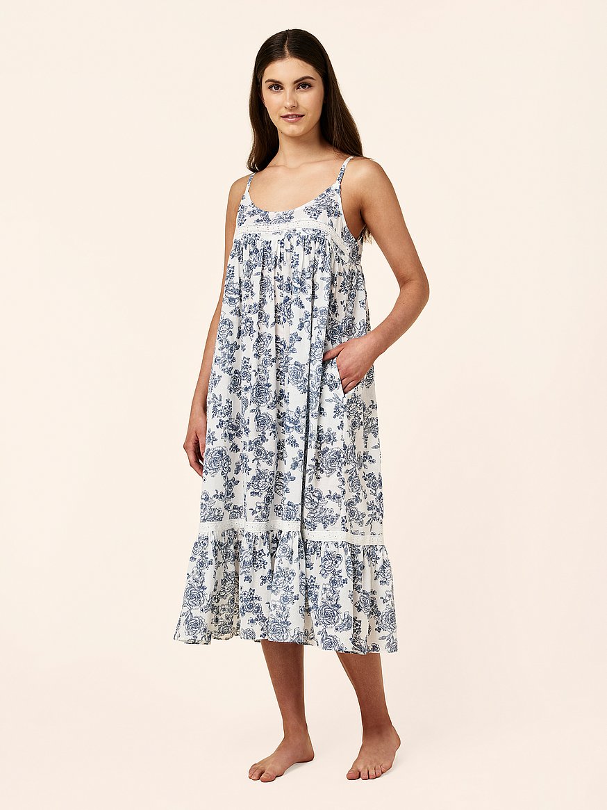 nostalgia strappy lace trim nightie nostalgia strappy lace trim nightie