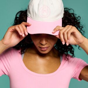 Витрина baseball cap