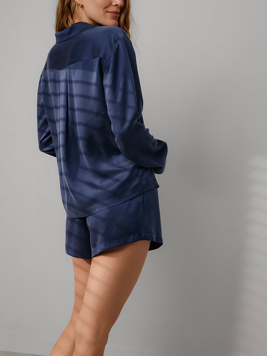 washable silk button up long sleeve short set washable silk button up long sleeve short set