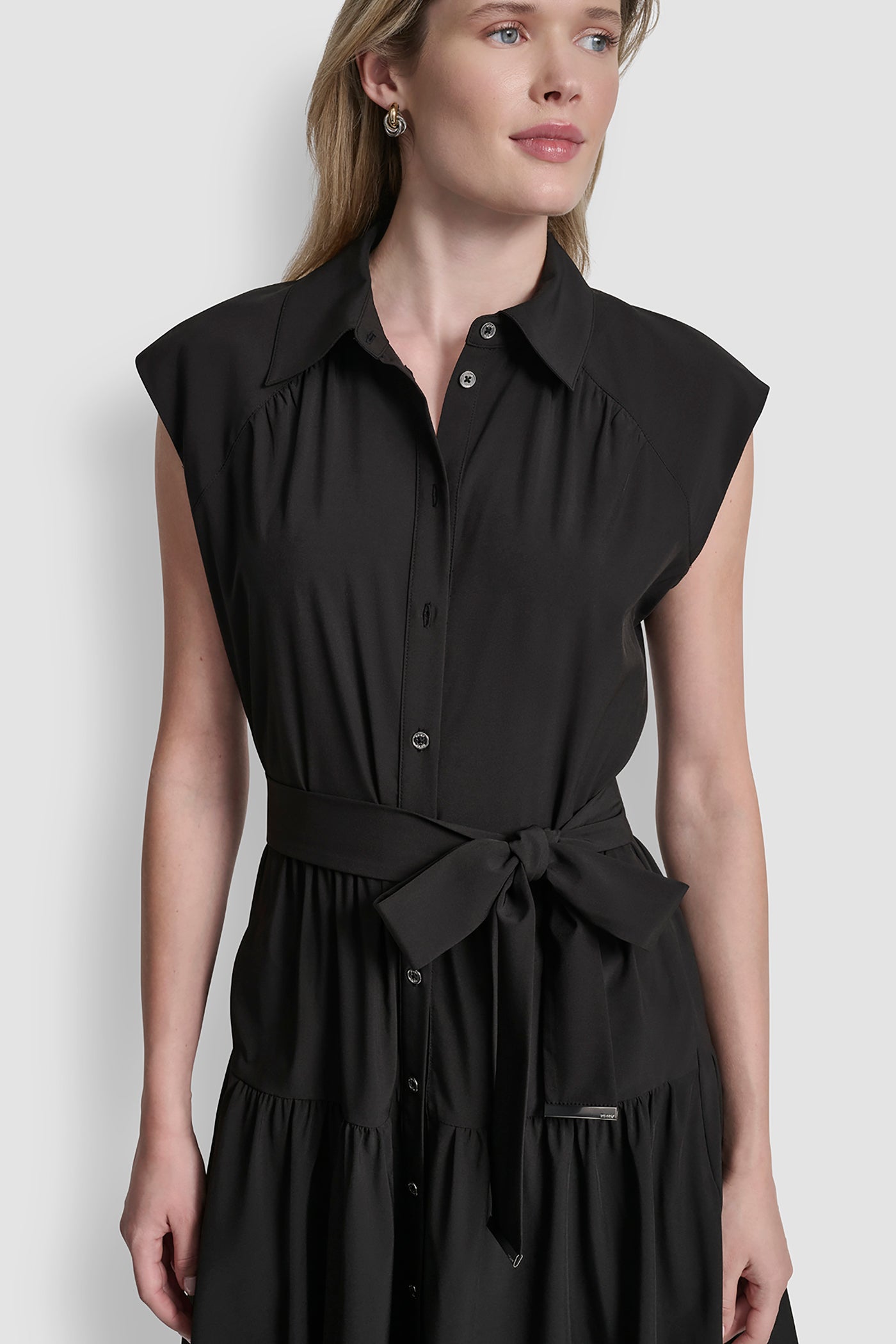 dknydd22725 39 dd611s12 blk alt2 1 dknydd22725 39 dd611s12 blk alt2 1