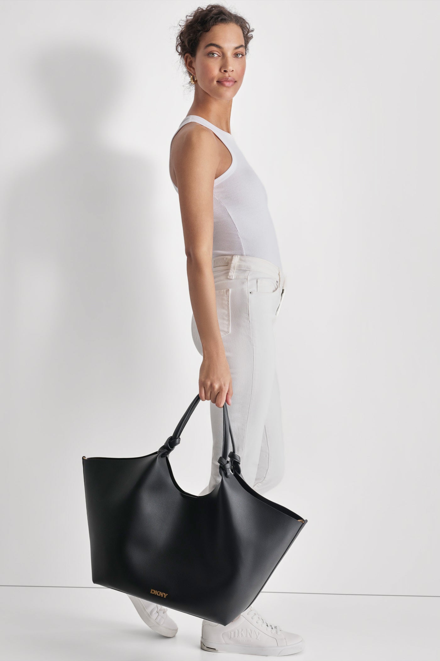 dknydh03424 60 r42bae48 bgd mana 04f25ba1 15f1 40b2 88fd 62c0b2674291 dknydh03424 60 r42bae48 bgd mana 04f25ba1 15f1 40b2 88fd 62c0b2674291