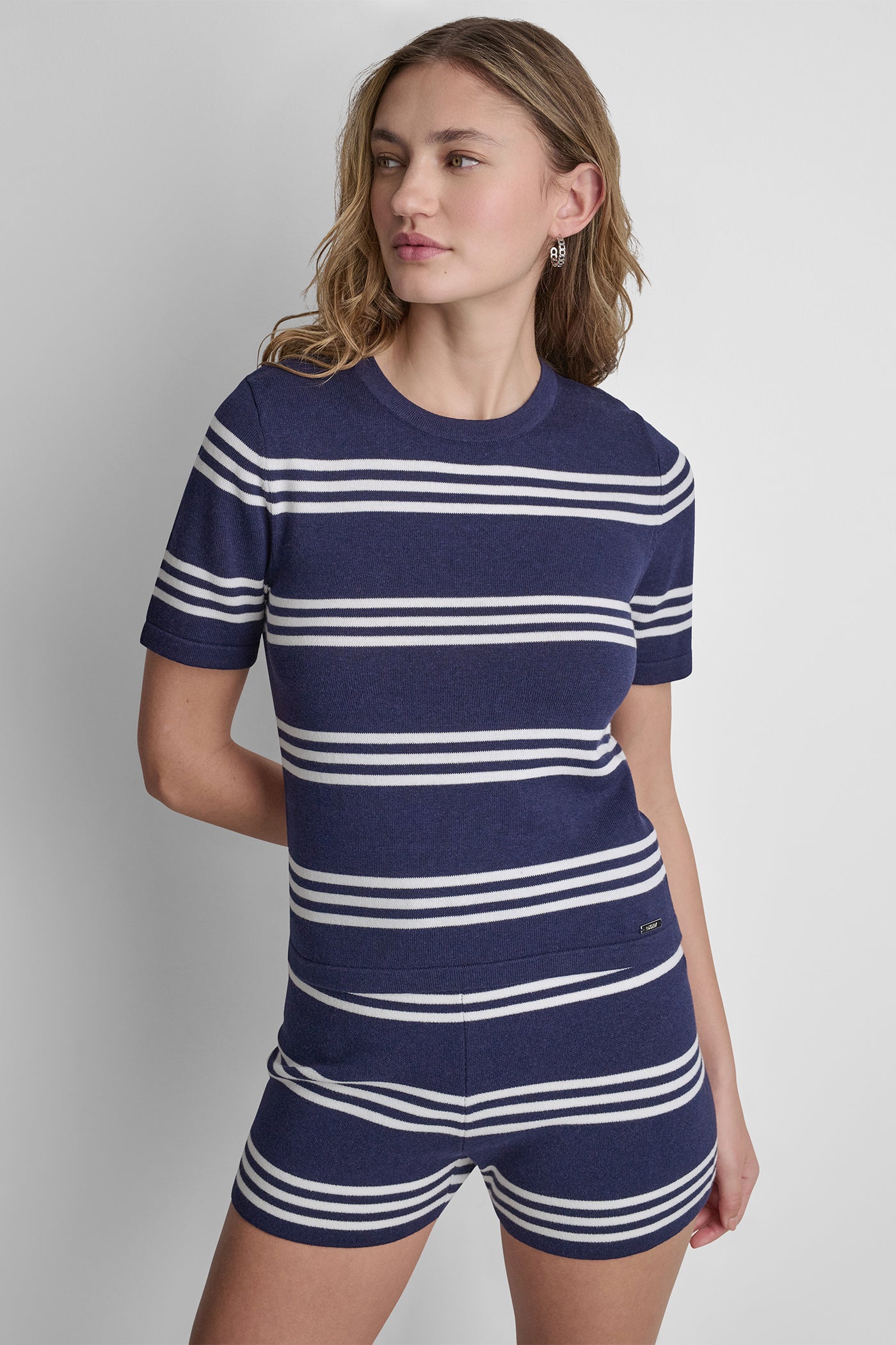 dknydj03926 9 dj6r0129 pv2 f dknydj03926 9 dj6r0129 pv2 f