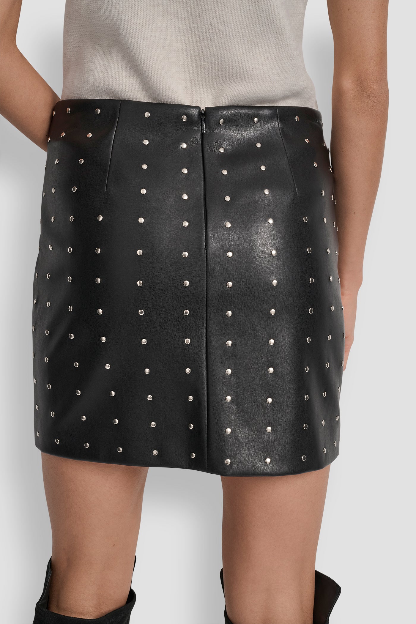 dknydj09925 28 dj5k9588 blk alt2 1 dknydj09925 28 dj5k9588 blk alt2 1