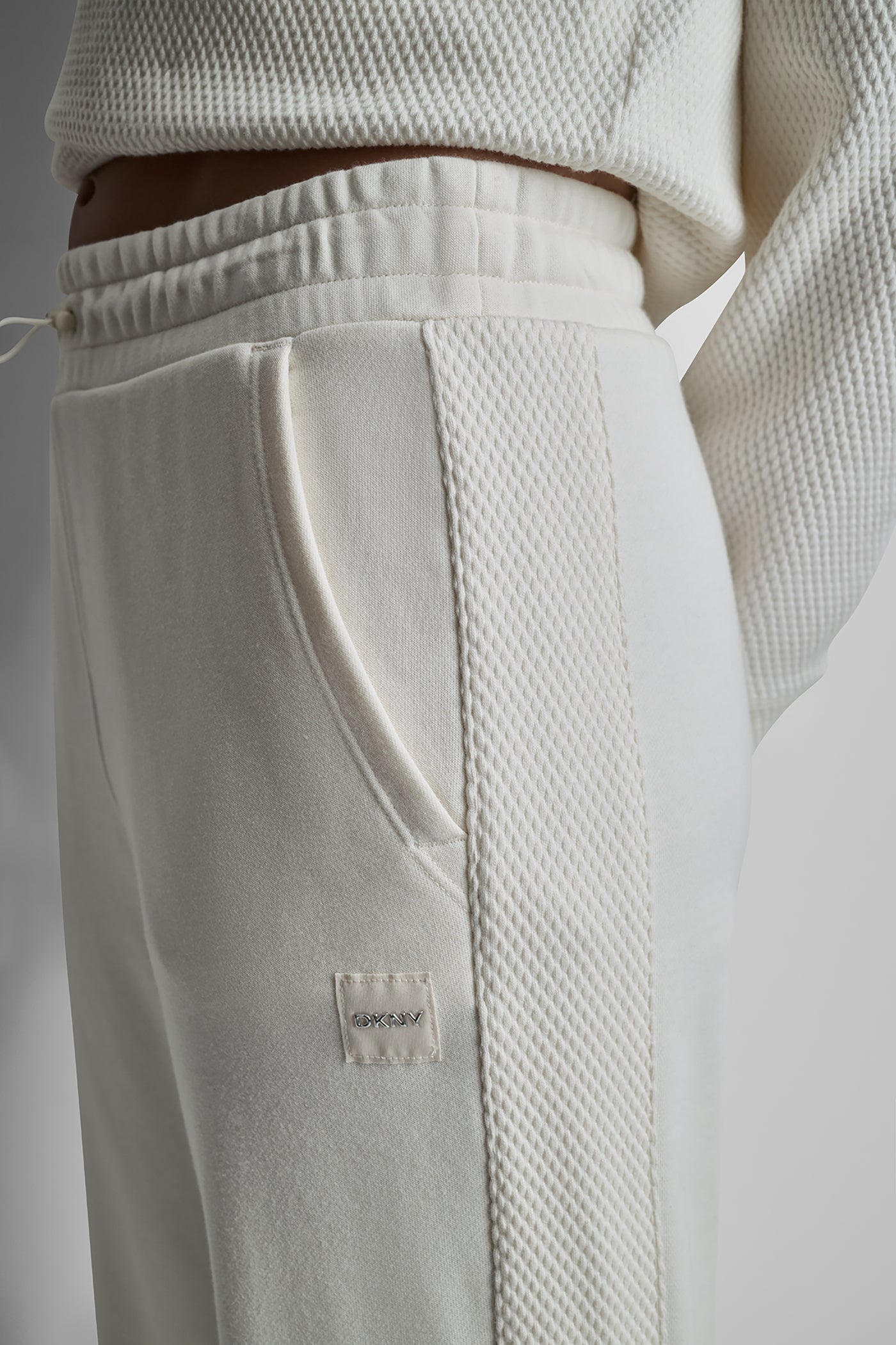dknydp02126 12 dp6p3904 en2 alt2 dknydp02126 12 dp6p3904 en2 alt2