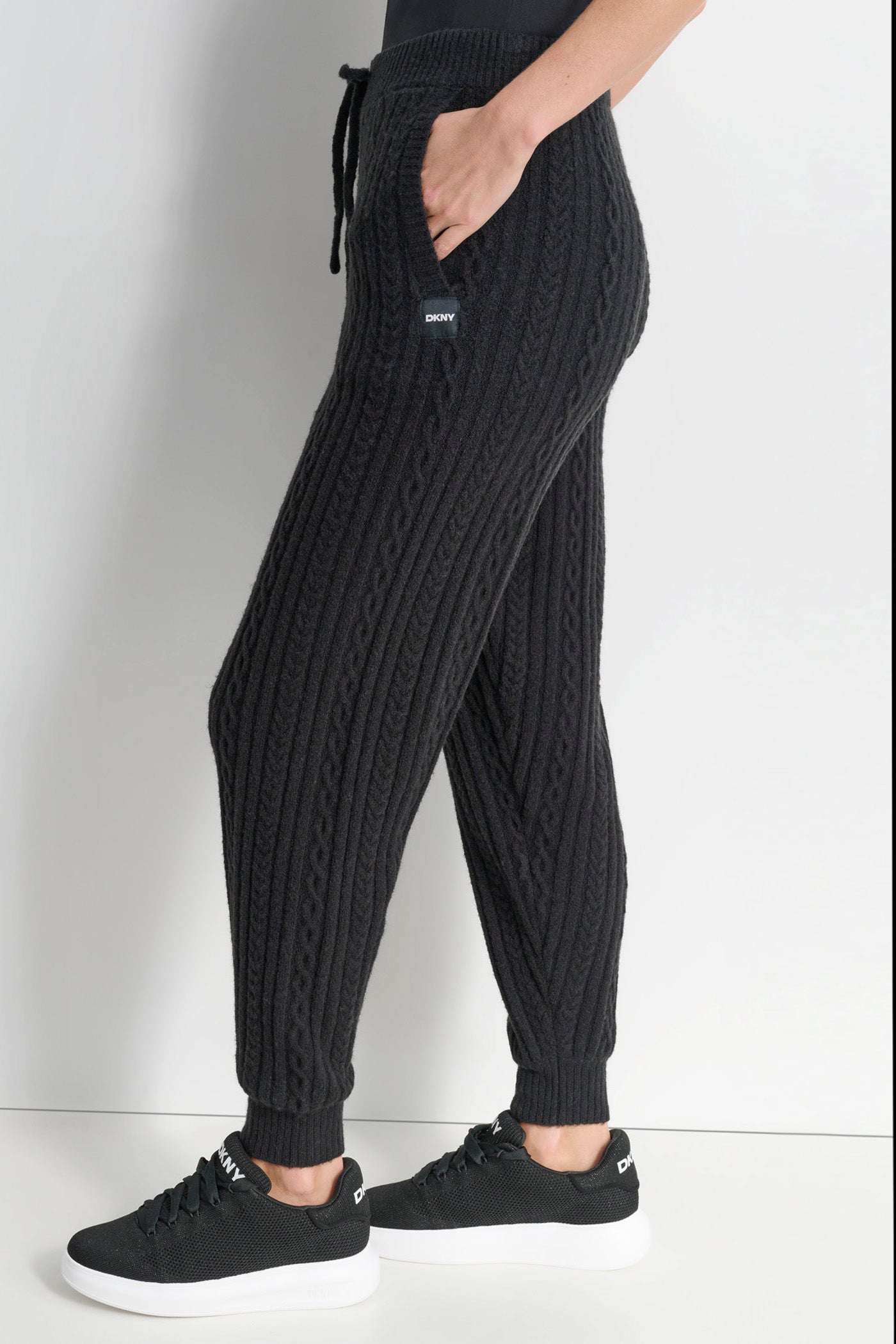 dknydp14924 160 dp4r6009 blk s dknydp14924 160 dp4r6009 blk s