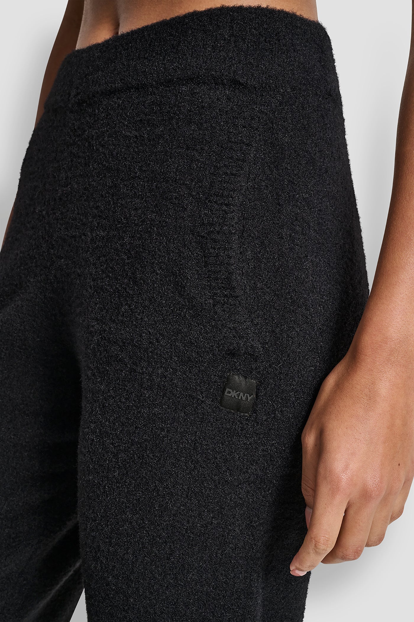 dknydp17925 45 dp5r0855 blk alt2 1 dknydp17925 45 dp5r0855 blk alt2 1