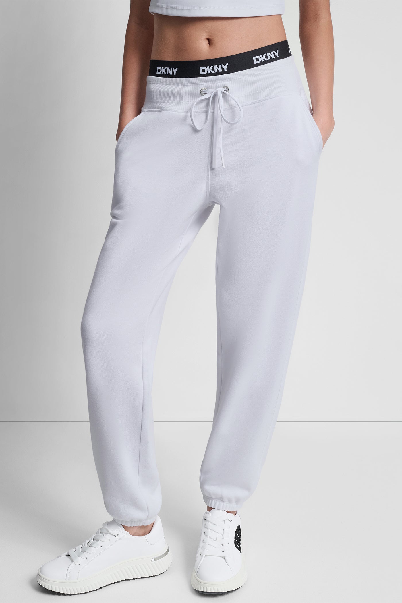 dknydp25025 11r dp6p3857 wht retaild dknydp25025 11r dp6p3857 wht retaild