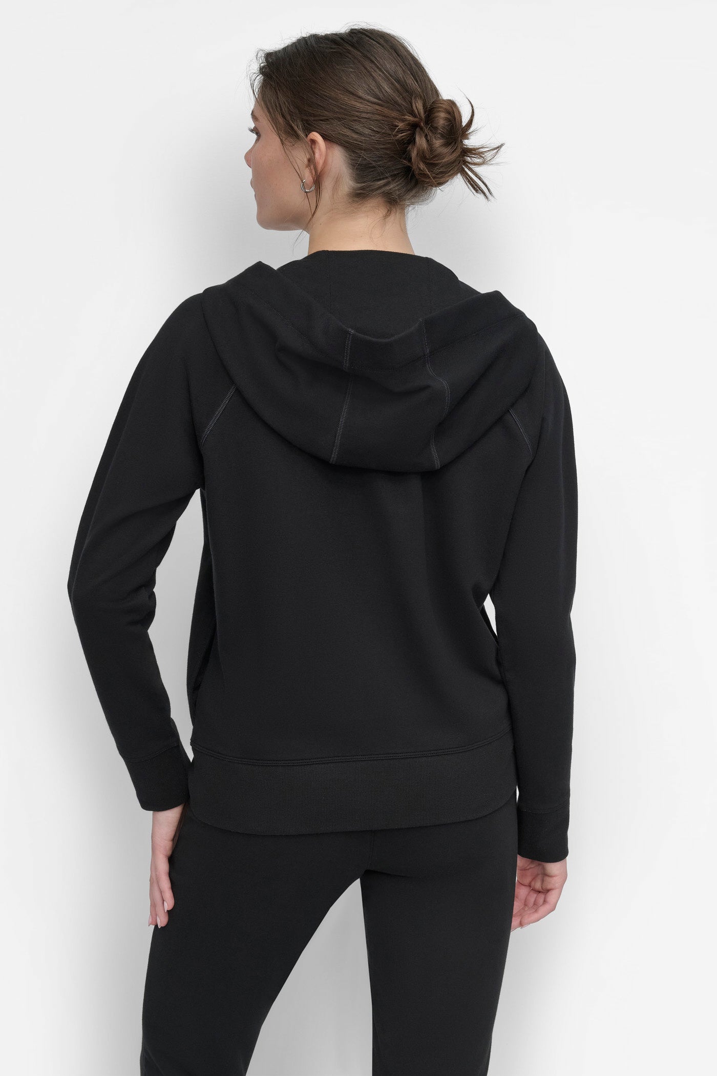 dknydp25324 6 dp5j9510 blk bb 1 dknydp25324 6 dp5j9510 blk bb 1