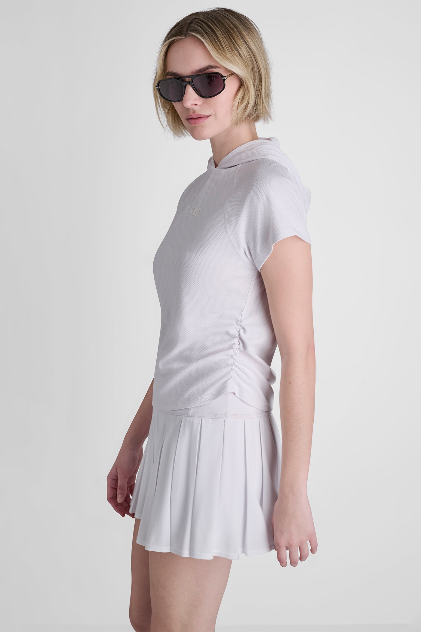 dknydp27425 45r dp6t1585 wht retaile 1 dknydp27425 45r dp6t1585 wht retaile 1