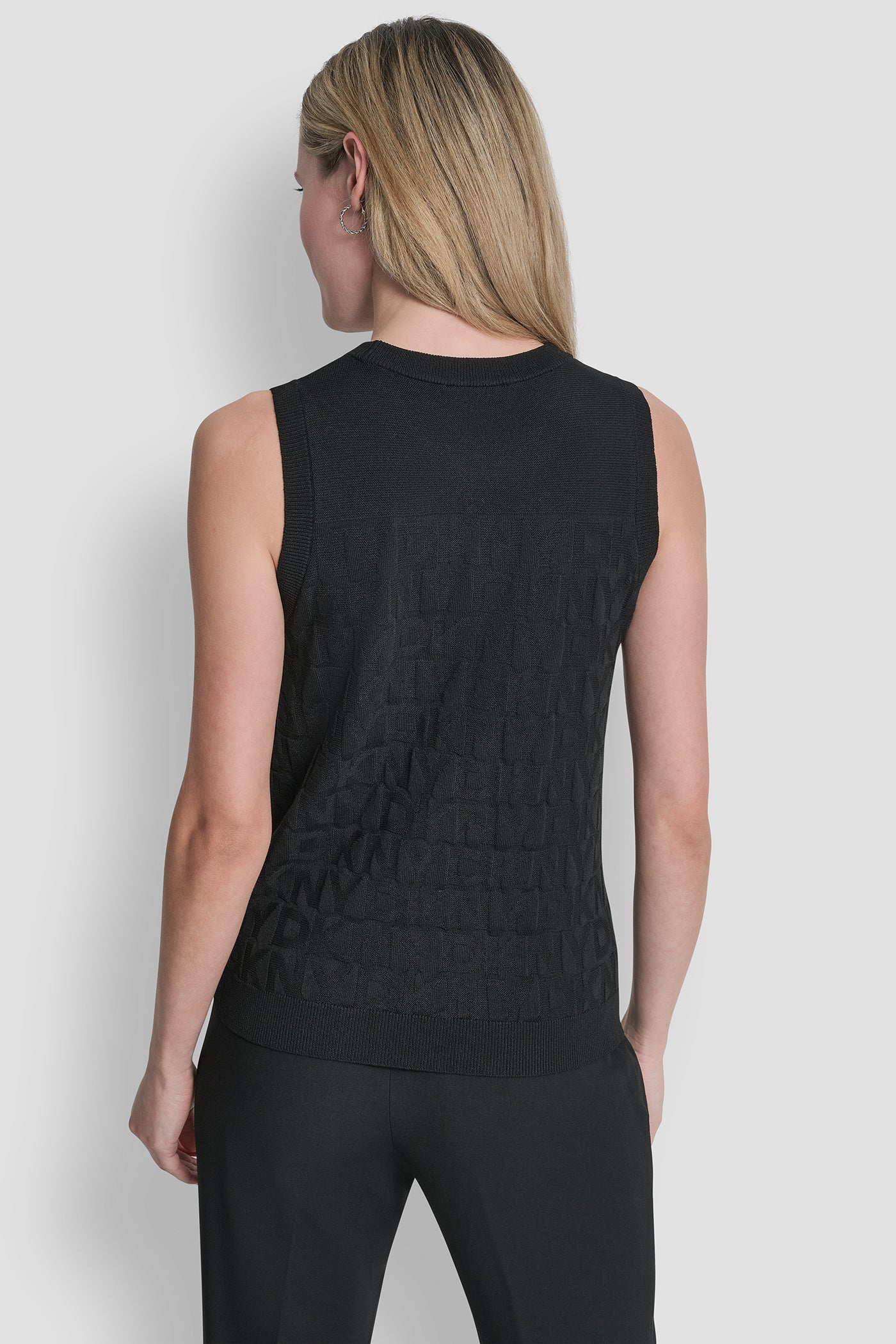 dknydu25625 19 ua6trc11 blk b 1 dknydu25625 19 ua6trc11 blk b 1