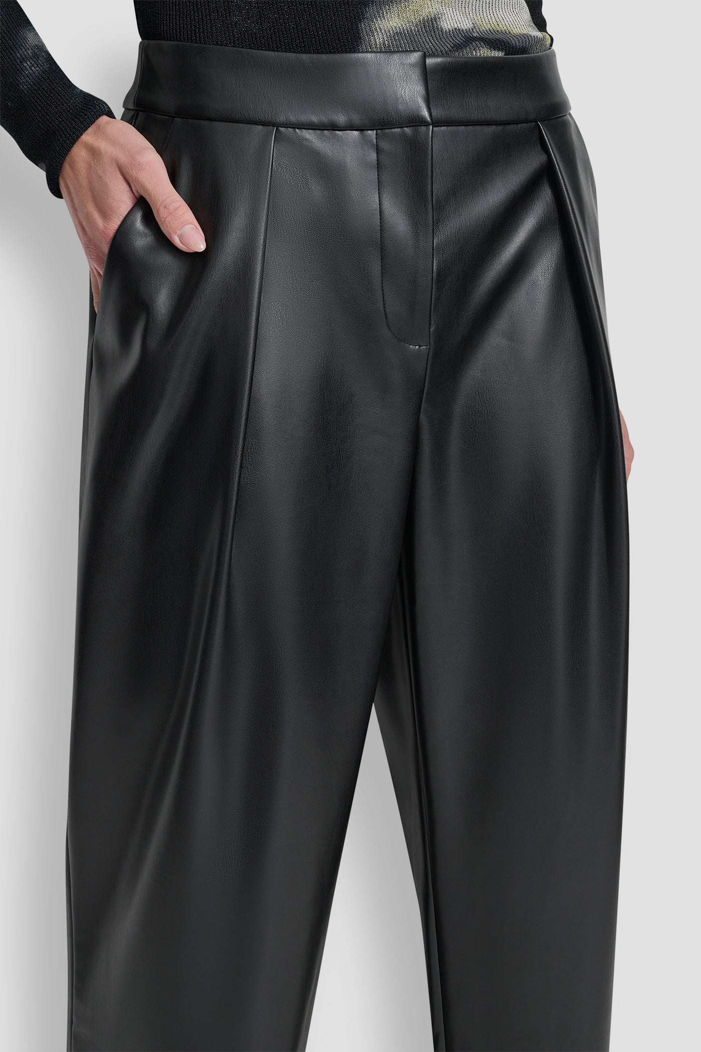 dknydw13125 2 p5hp4312 blk alt1 1 dknydw13125 2 p5hp4312 blk alt1 1