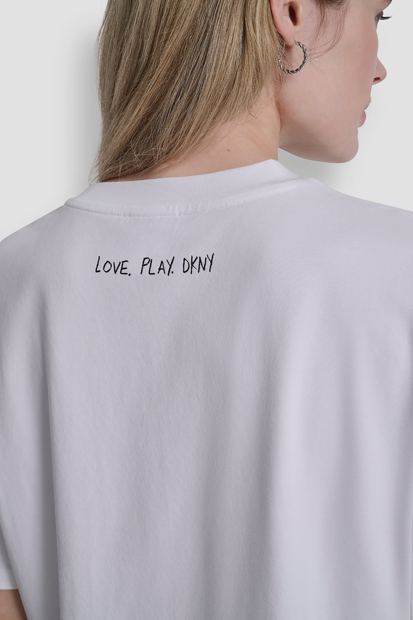 dknydw26525 1 p61hzxtg wht alt3 dknydw26525 1 p61hzxtg wht alt3