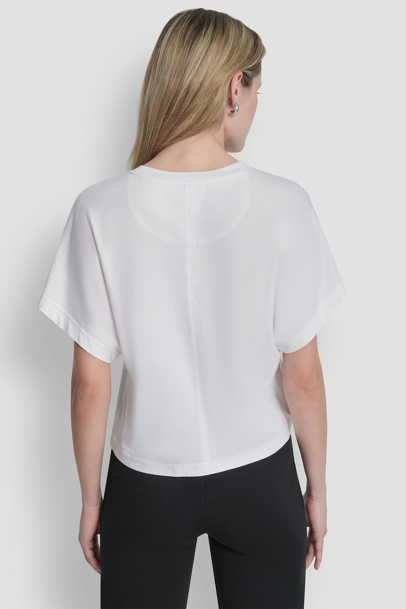 dknydw26525 2 p61h5enx wht b 1 dknydw26525 2 p61h5enx wht b 1