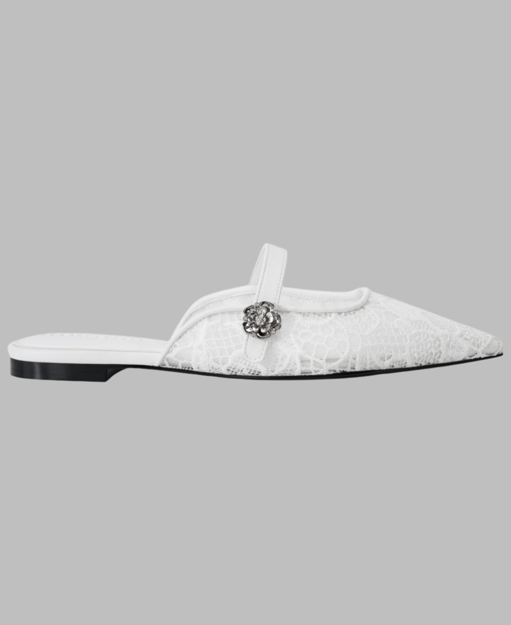 vadyn flat mule 10 kl156996 brtwhite sideview vadyn flat mule 10 kl156996 brtwhite sideview