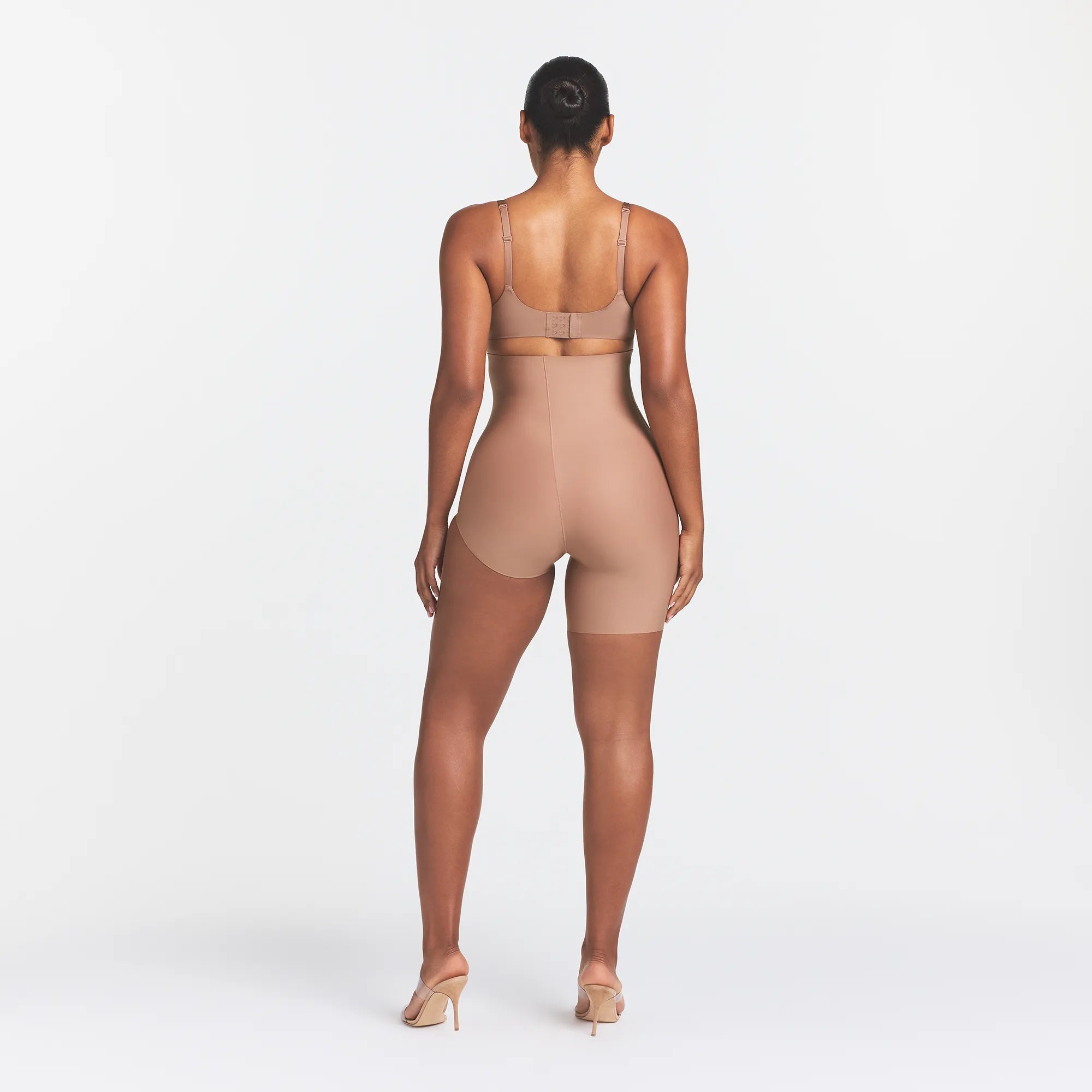 skims body left leg solution short skims body left leg solution short