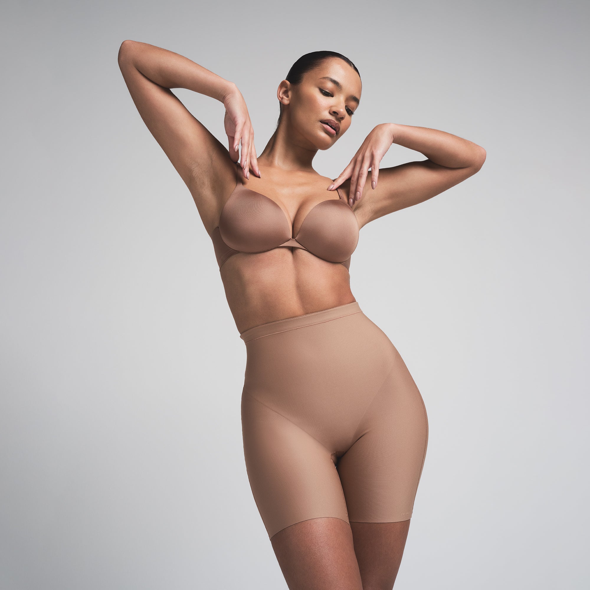 skims body core sculpt mid rise short skims body core sculpt mid rise short