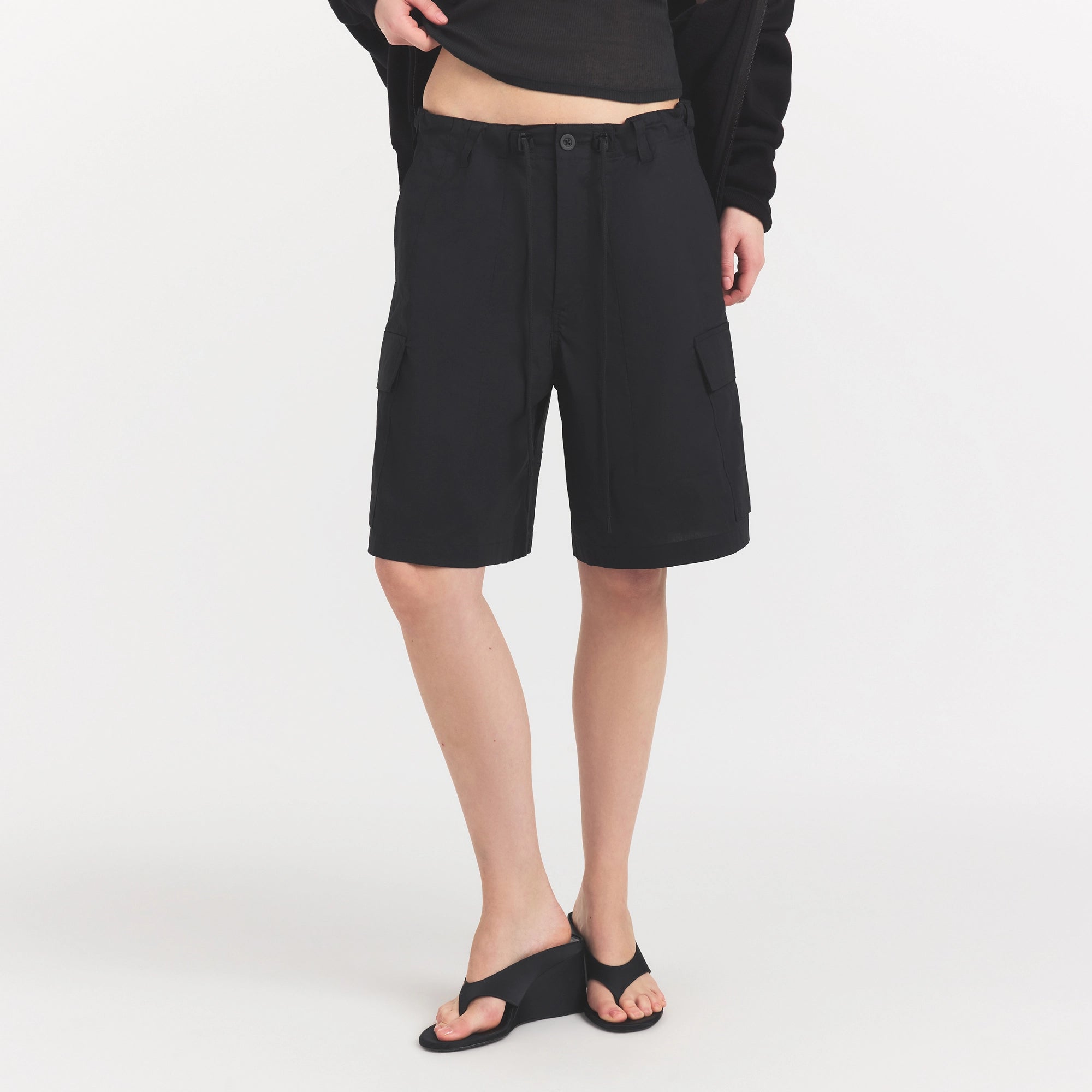 woven cotton oversized cargo short woven cotton oversized cargo short