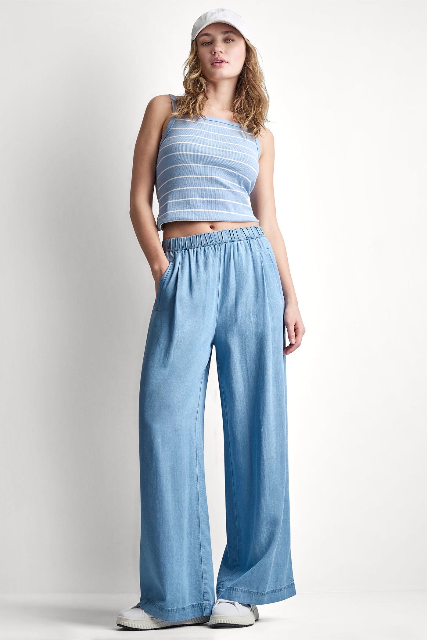 dknydj03926 1a dj6p3157 fjz retail 5d2232c8 b71c 466d 87a8 86c36724e9f5 dknydj03926 1a dj6p3157 fjz retail 5d2232c8 b71c 466d 87a8 86c36724e9f5