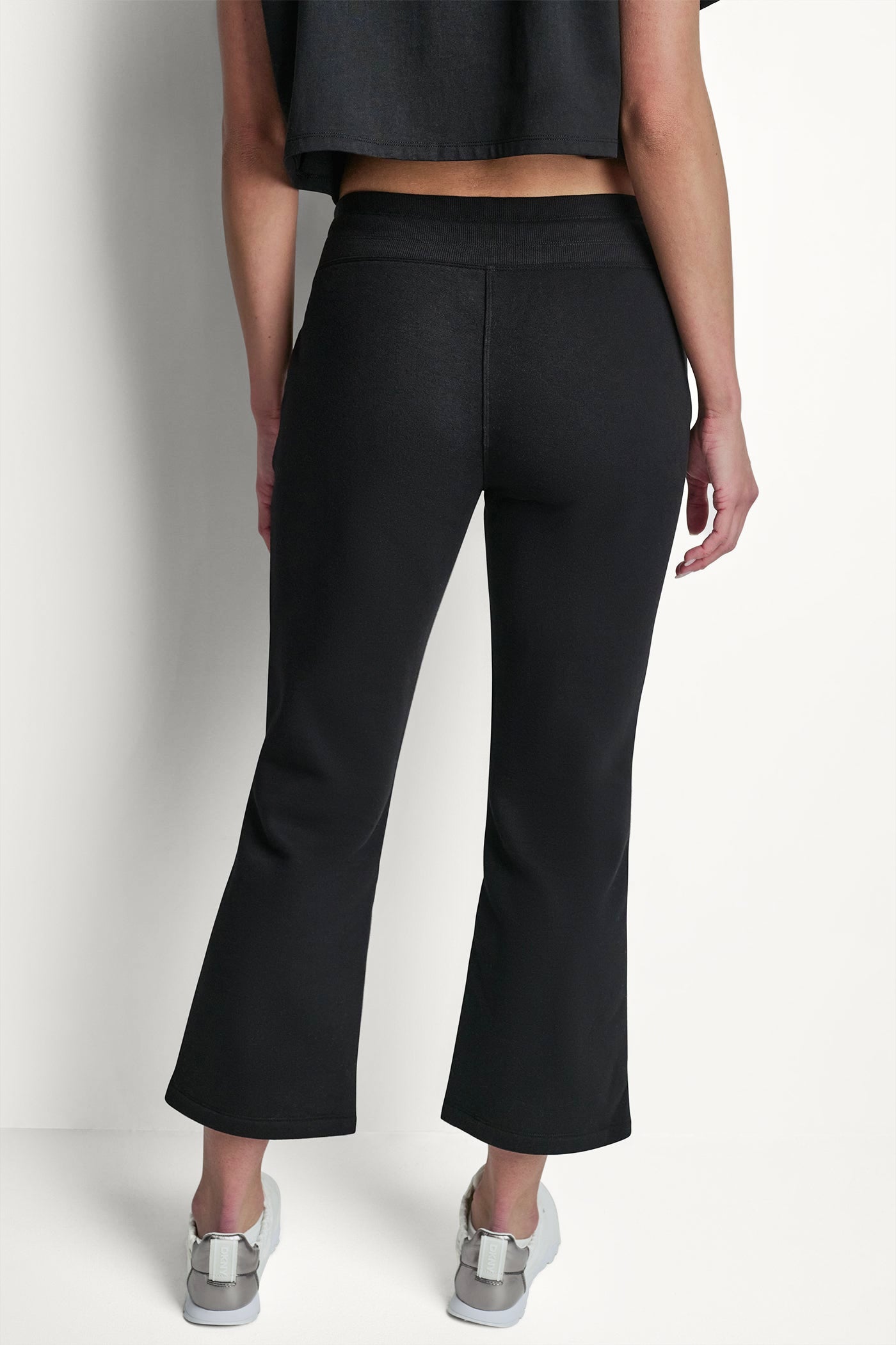 dknydp02126 10 dp6p3897 blk b df53f059 b6a8 47c3 8afb c1108f74ce95 dknydp02126 10 dp6p3897 blk b df53f059 b6a8 47c3 8afb c1108f74ce95
