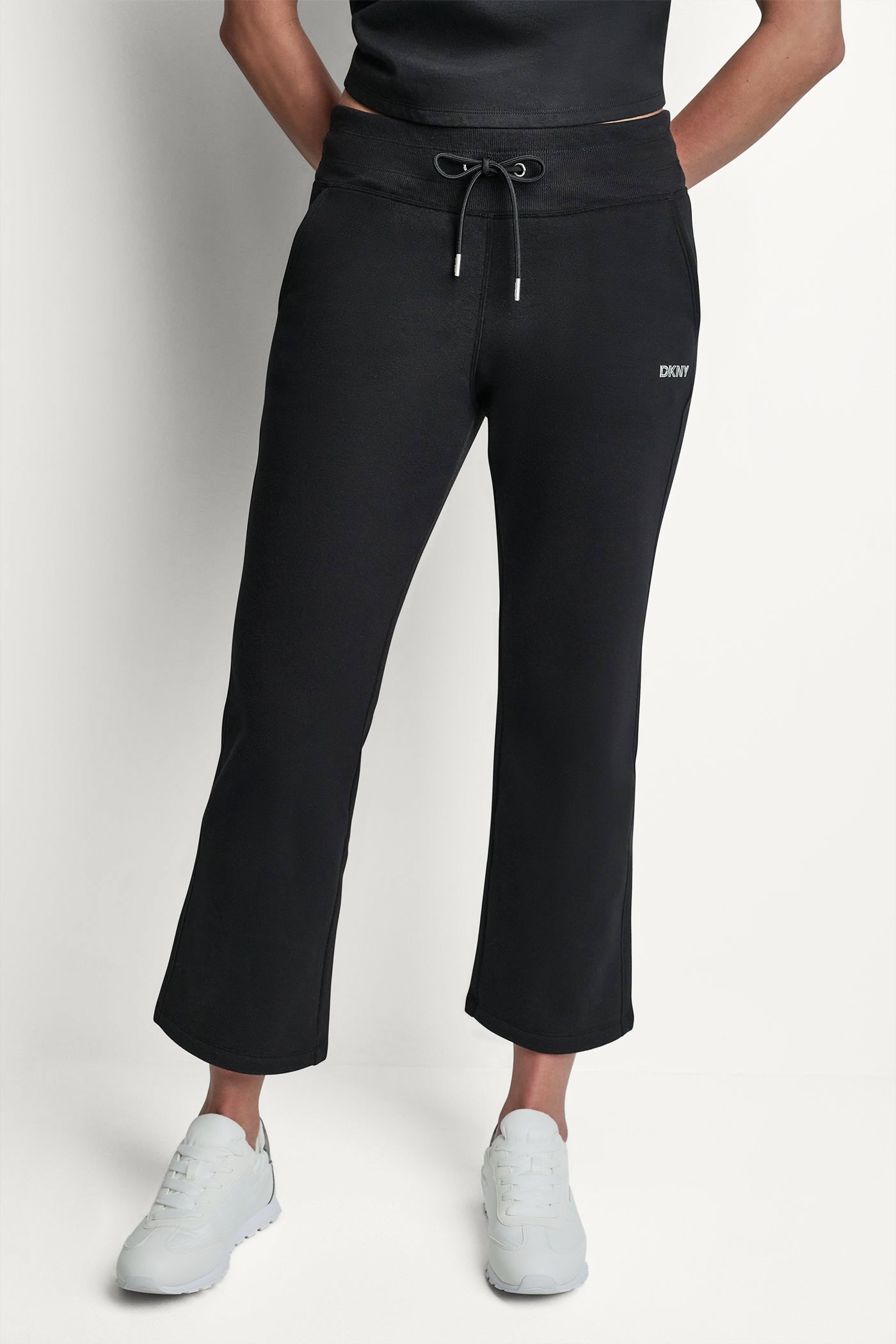 dknydp02126 10 dp6p3897 blk f 6bbd506a 9ba9 47e6 be19 42e5c3bb5511 dknydp02126 10 dp6p3897 blk f 6bbd506a 9ba9 47e6 be19 42e5c3bb5511