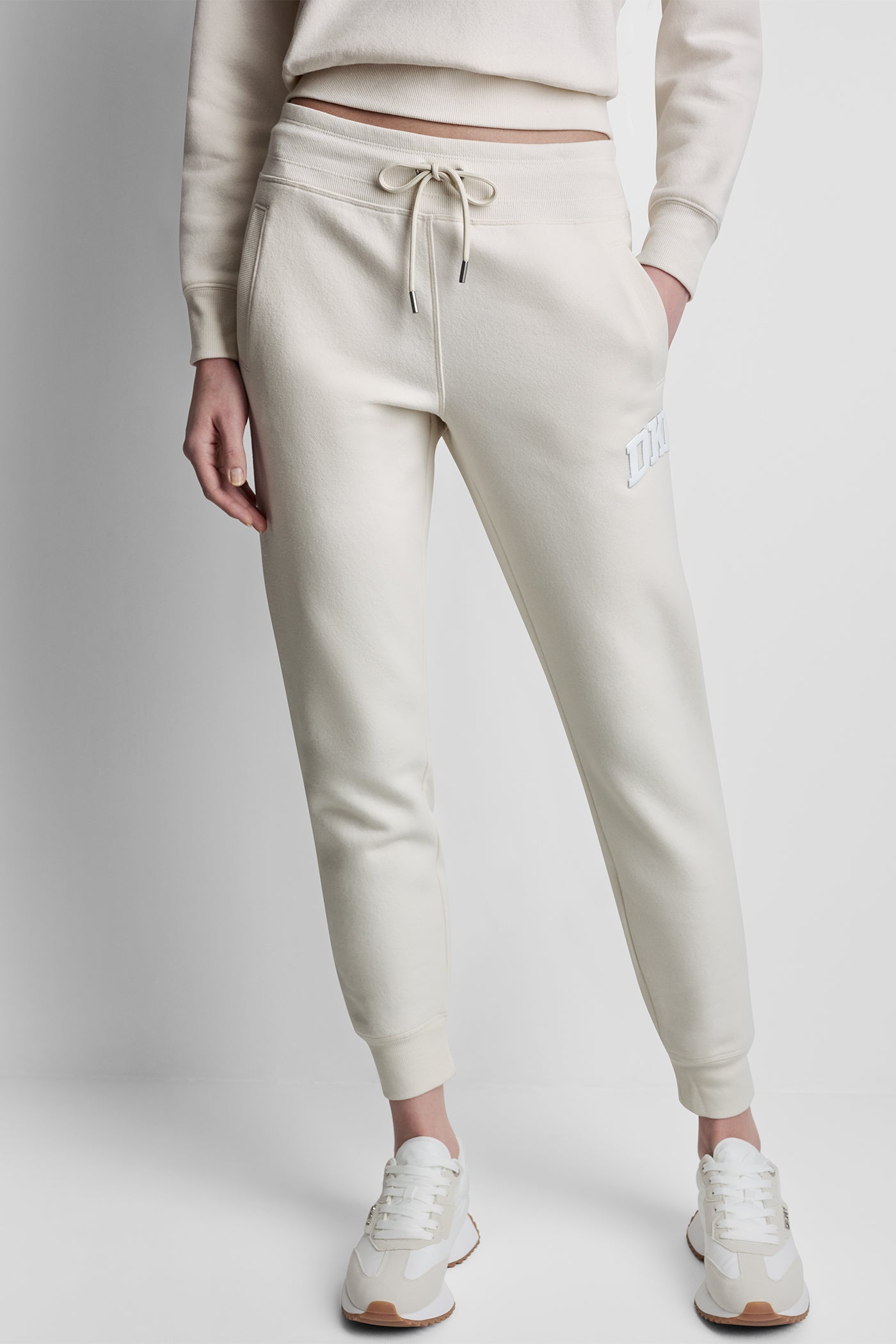 dknydp02126 23 dp6p3896 en2 f dknydp02126 23 dp6p3896 en2 f