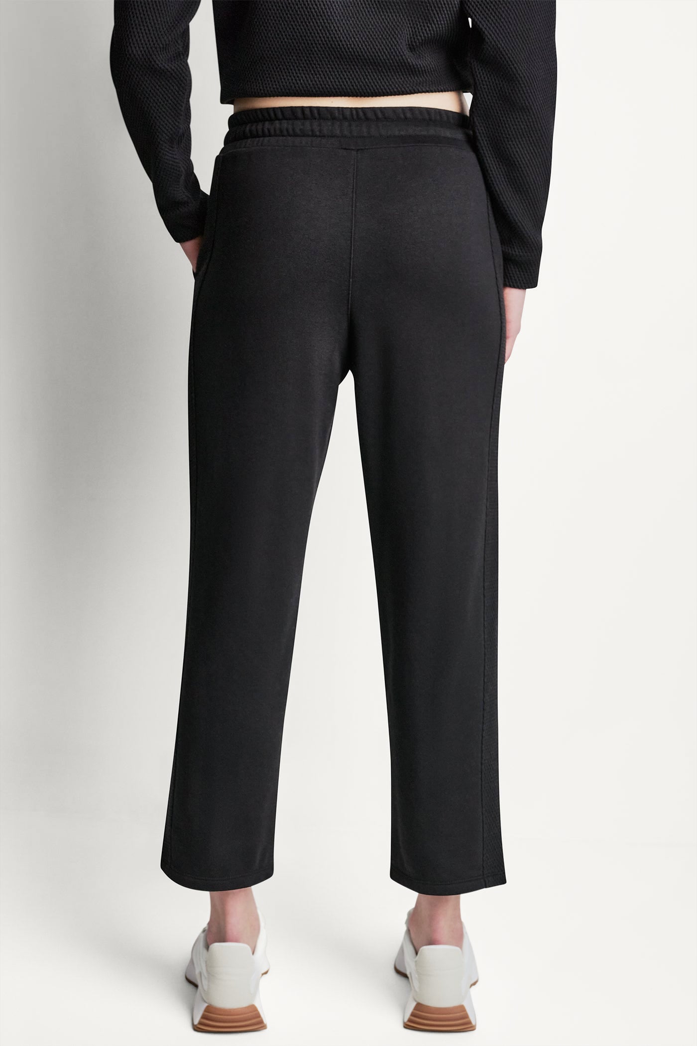 dknydp02126 29 dp6p3904 blk b 2b876ef0 8251 4d38 b310 011b3c14721a dknydp02126 29 dp6p3904 blk b 2b876ef0 8251 4d38 b310 011b3c14721a