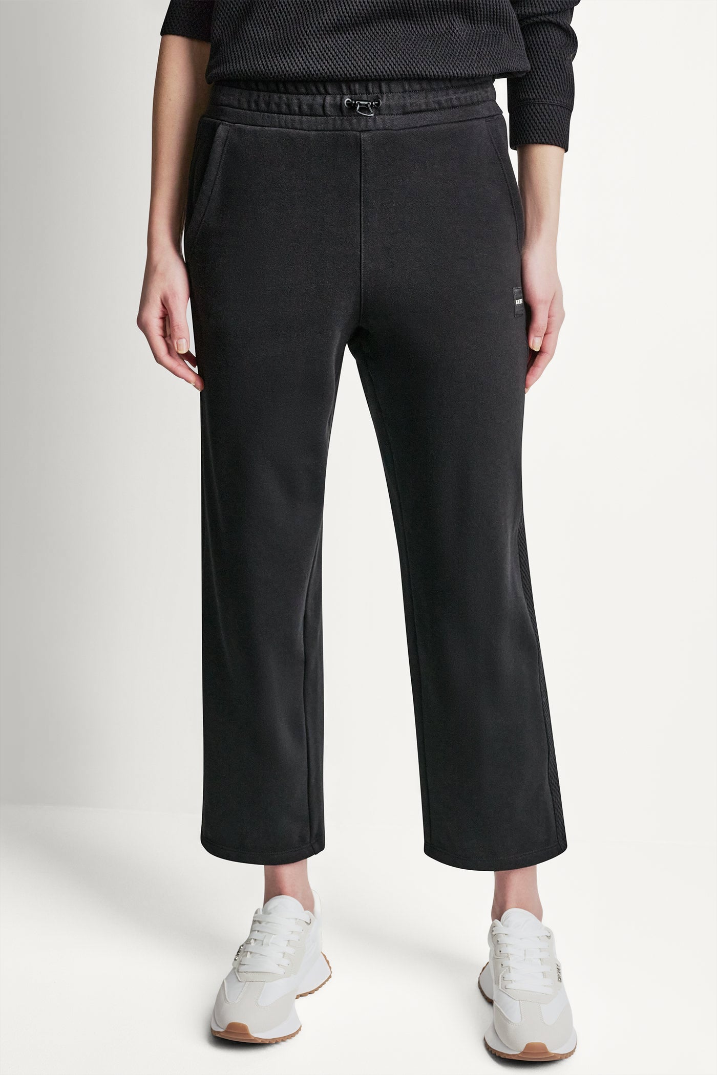 dknydp02126 29 dp6p3904 blk f 6cf87061 361b 4471 b590 37a800d6139c dknydp02126 29 dp6p3904 blk f 6cf87061 361b 4471 b590 37a800d6139c