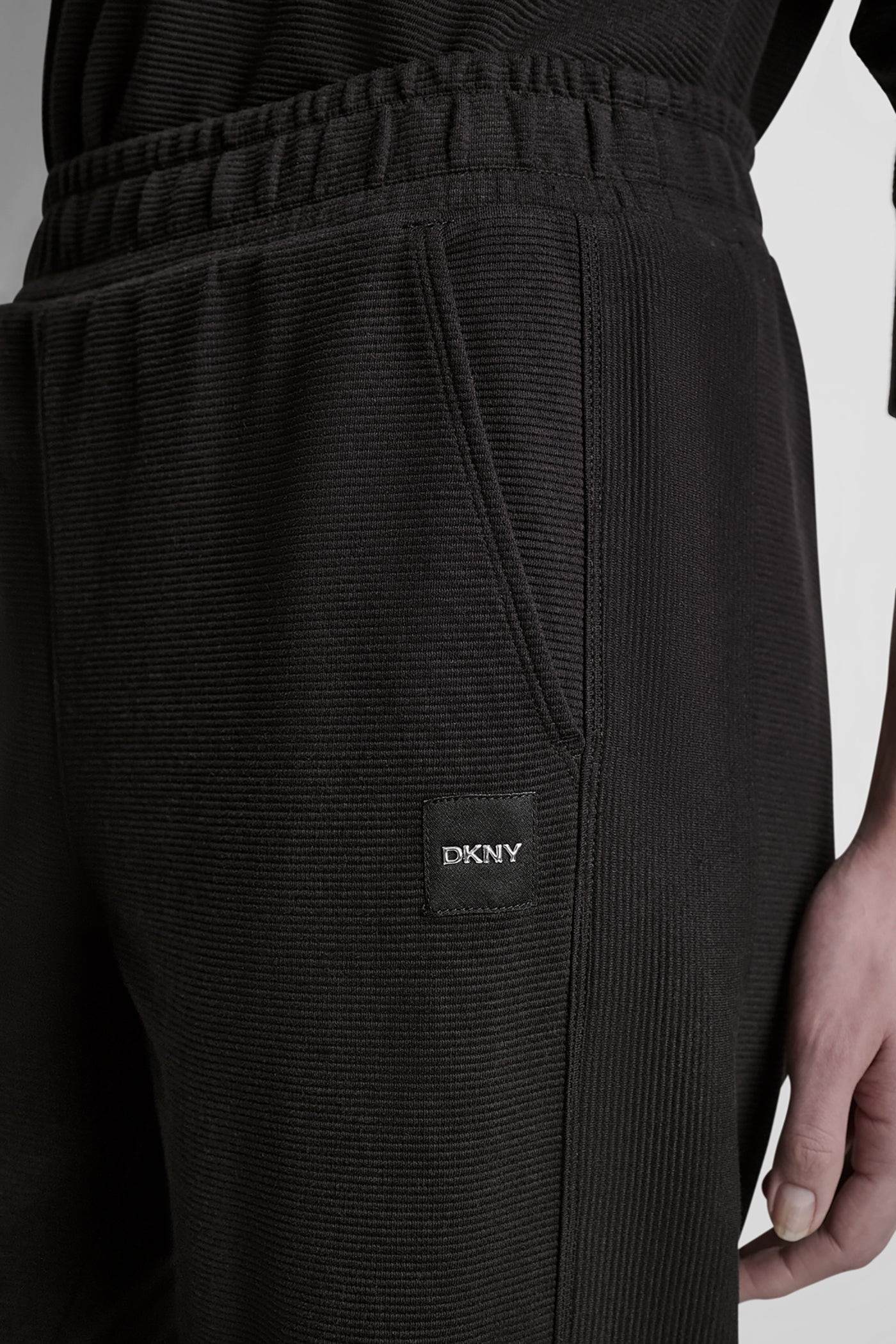 dknydp02526 14 dp6p3875 blk alt2 dknydp02526 14 dp6p3875 blk alt2