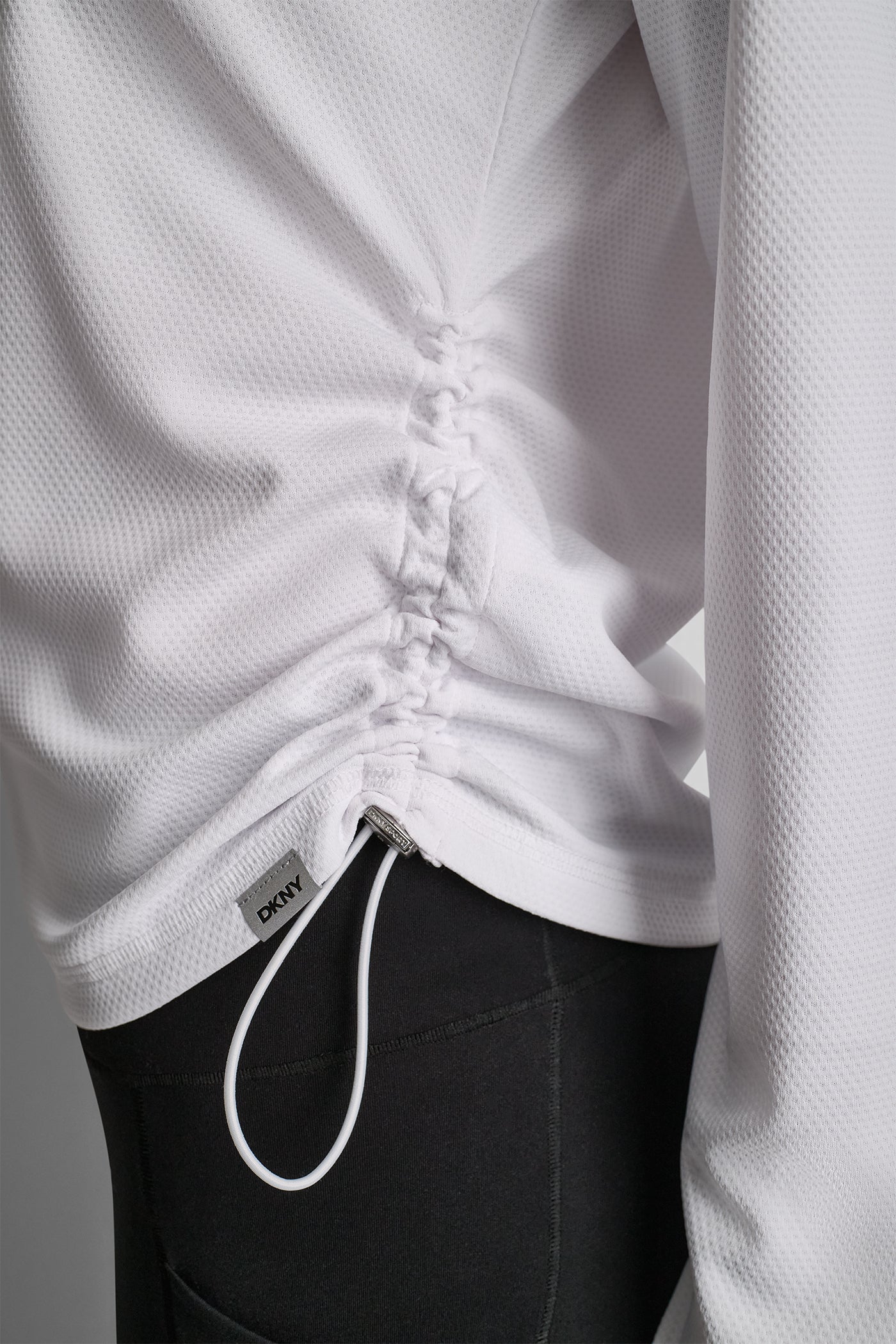 dknydp04926 24 dp6t9920 wht alt3 dknydp04926 24 dp6t9920 wht alt3