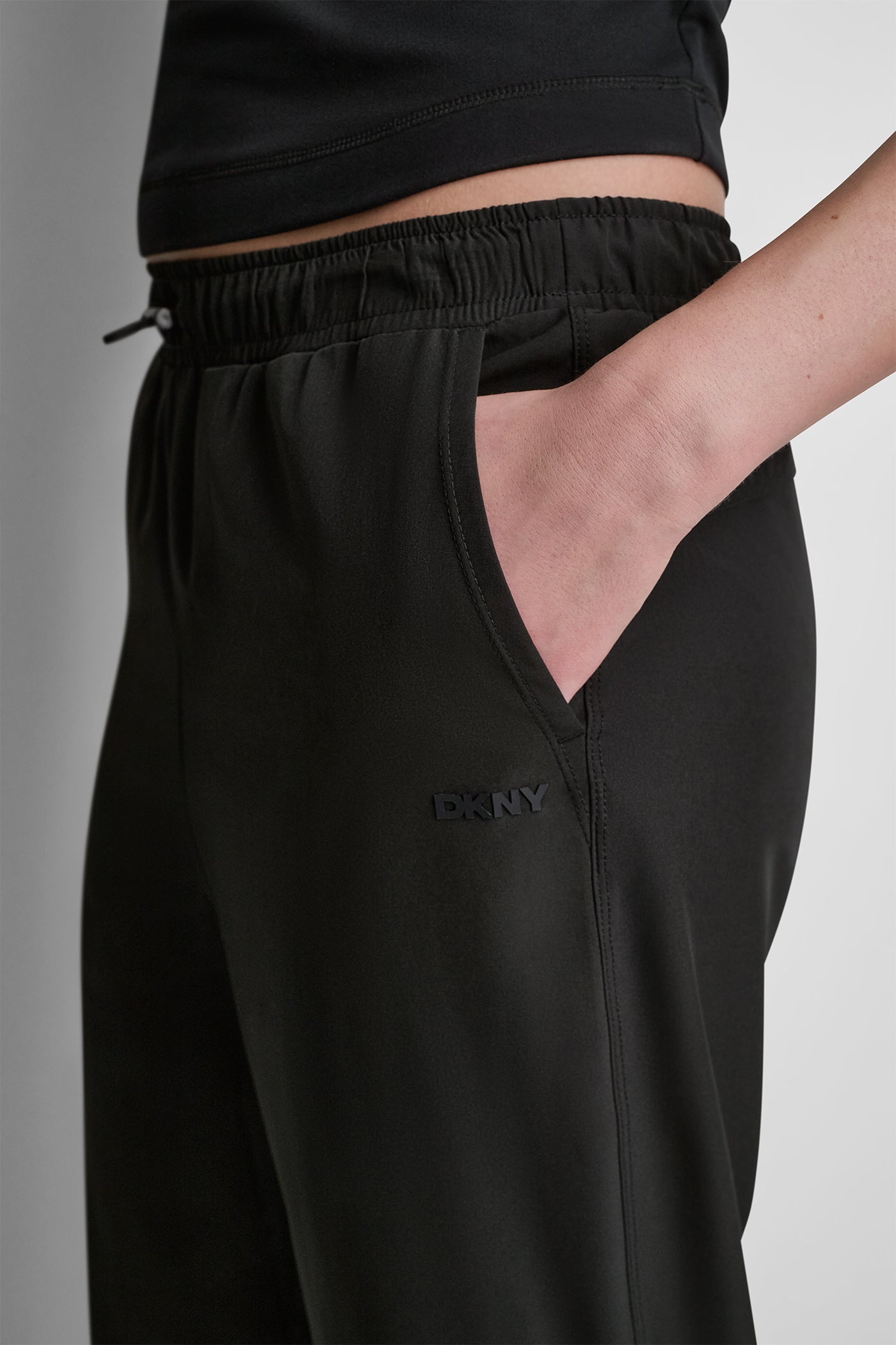 dknydp04926 29 dp6p3881 blk alt2 dknydp04926 29 dp6p3881 blk alt2