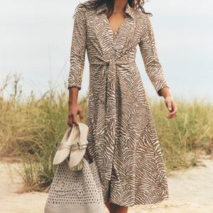 dkny su26 editorial 25 1400x2100 218e3fb1 4085 4ac1 a43d 015e0c60f633