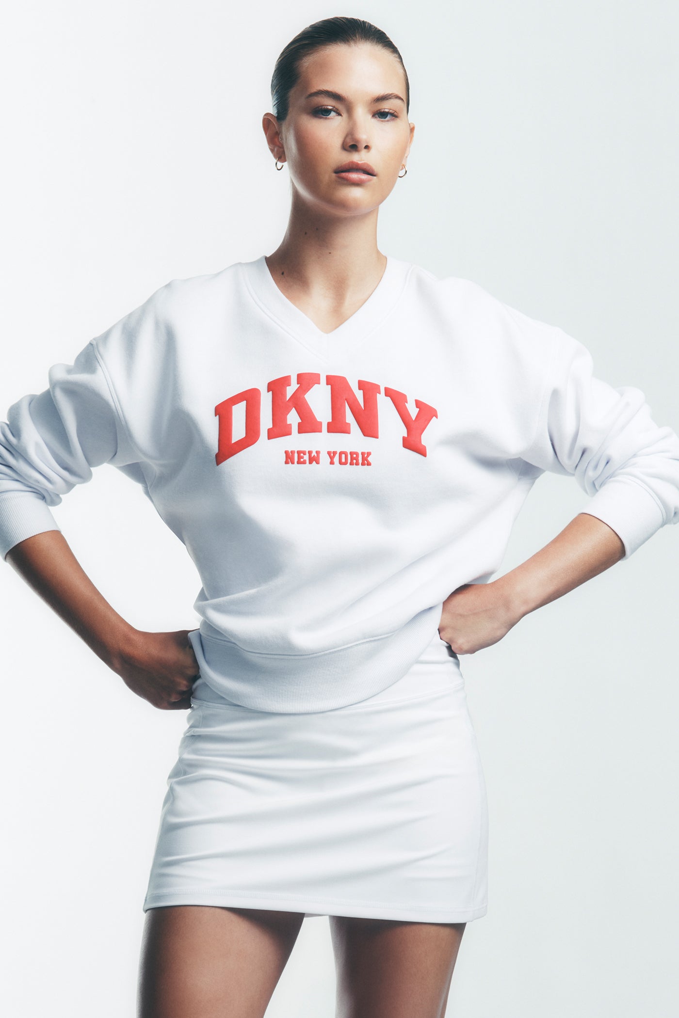 dkny su26 editorial 40 1400x2100 0b28b136 9aec 430a 8f73 9789e70a0b82 dkny su26 editorial 40 1400x2100 0b28b136 9aec 430a 8f73 9789e70a0b82