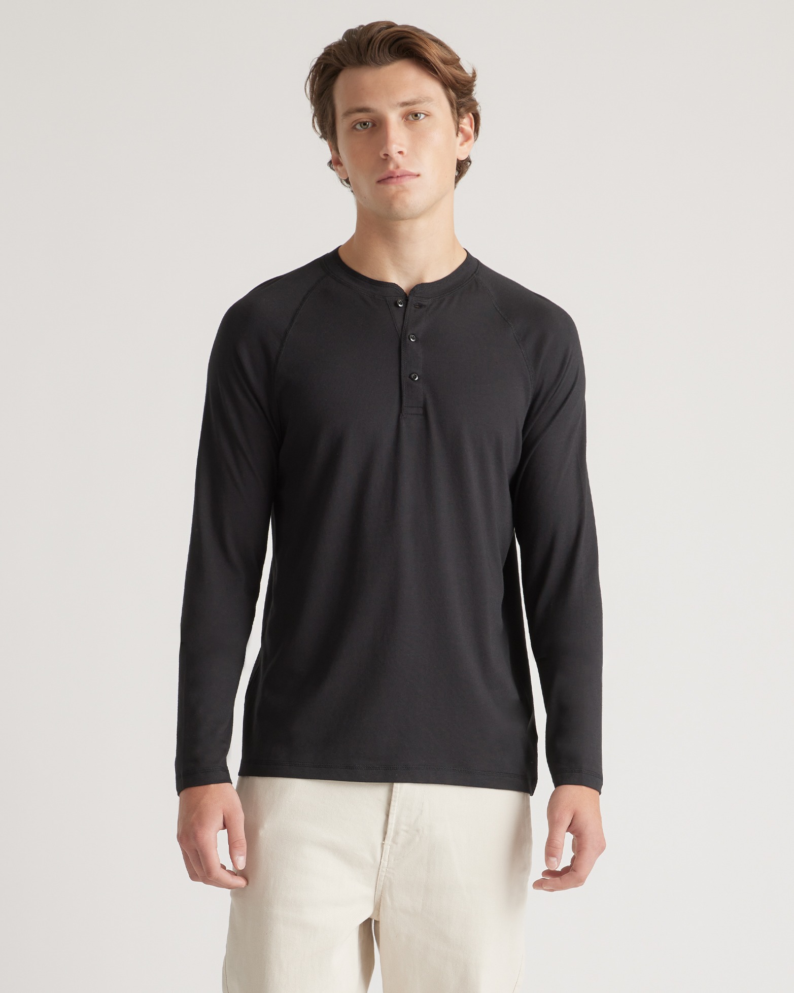 Хлопковая модальная футболка henley с длинными рукавами Хлопковая модальная футболка henley с длинными рукавами
