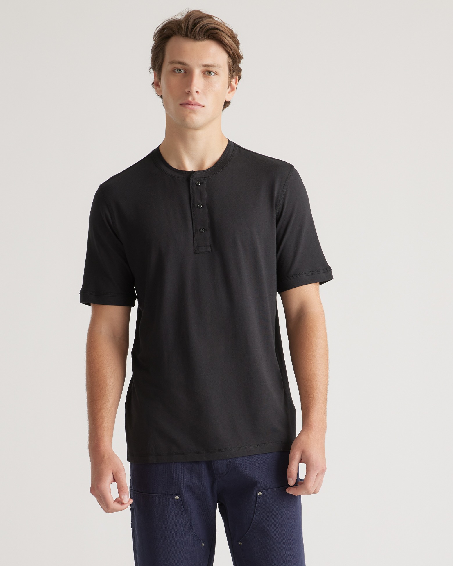 Хлопковая модальная футболка henley с короткими рукавами Хлопковая модальная футболка henley с короткими рукавами