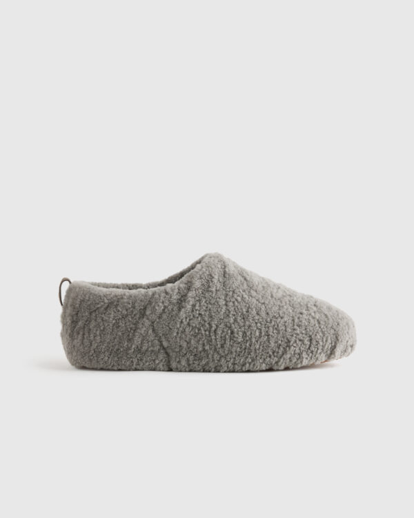 Мужские домашние тапочки из натуральной овчины