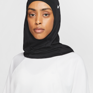 Витрина nike pro Хиджаб