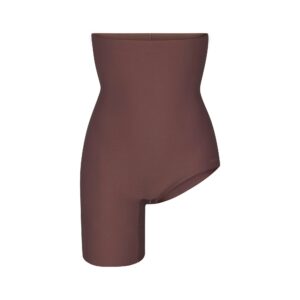 skims body left leg solution short