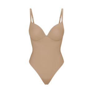 Витрина skims ultimate body push up thong bodysuit