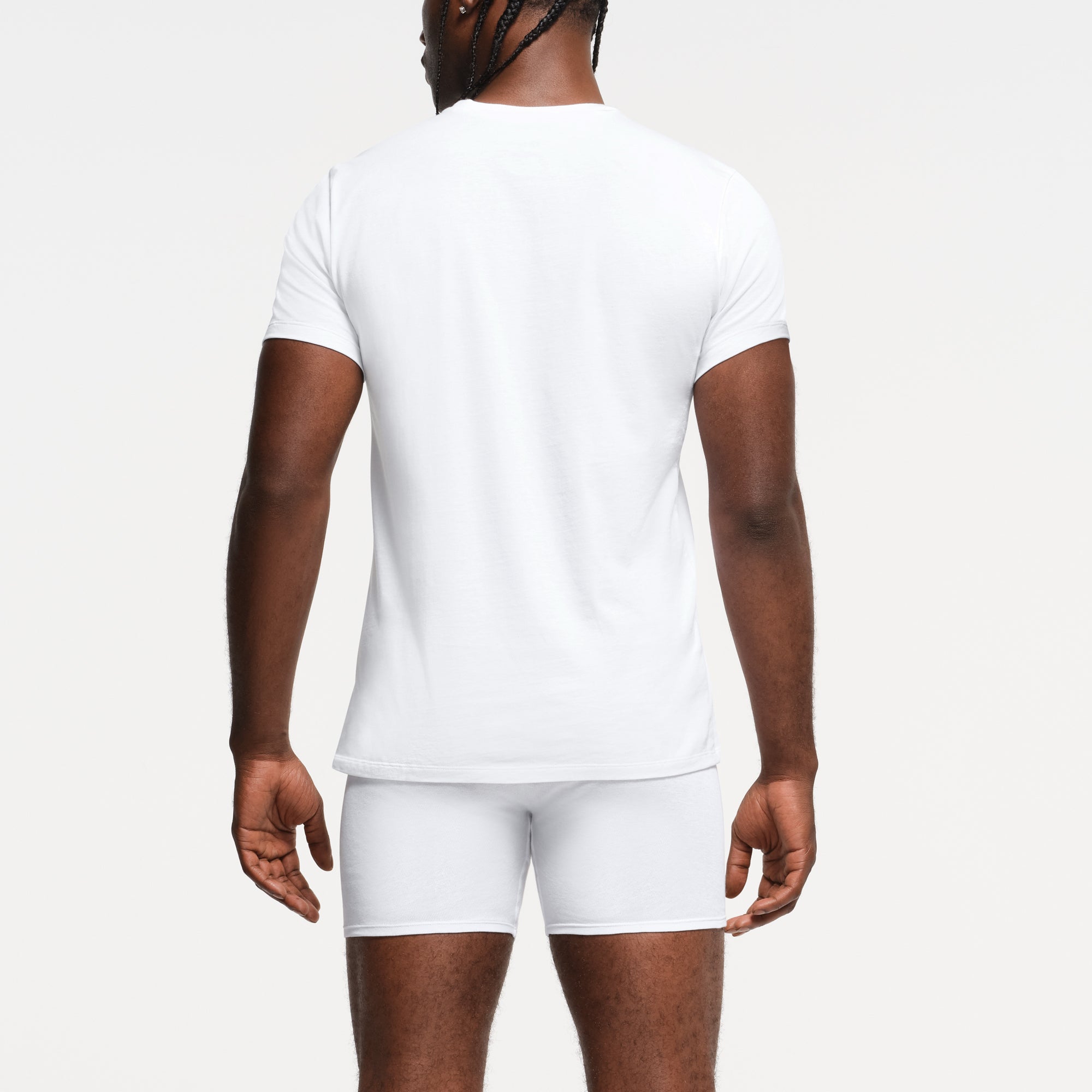 skims basics mens lightweight t shirt 3 pack skims basics mens lightweight t shirt 3 pack