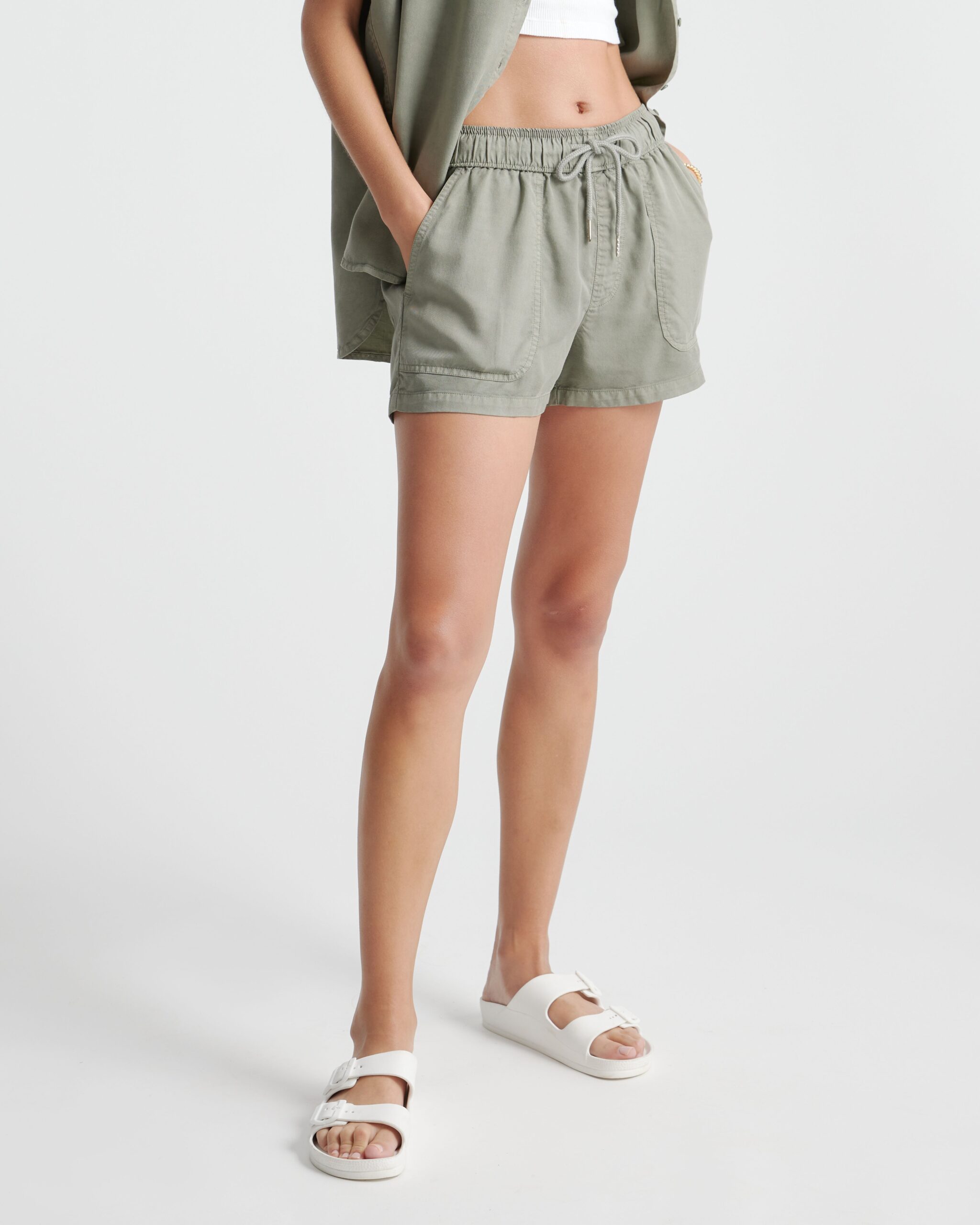 Универсальные шорты из тенселя vintage wash Универсальные шорты из тенселя vintage wash