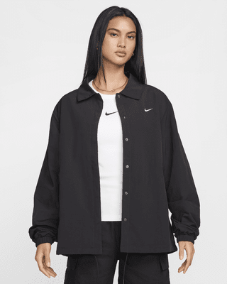 nike sportswear essential Женская большая тренерская куртка из тканого материала с УФ излучением nike sportswear essential Женская большая тренерская куртка из тканого материала с УФ излучением
