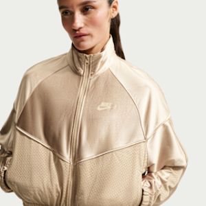 Витрина nike sportswear Женская куртка оверсайз windrunner