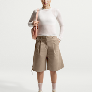 nike sportswear airreverent Женские шорты с низкой посадкой