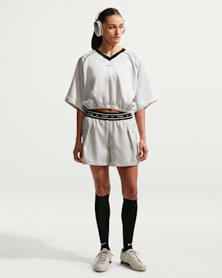 nike sportswear Женские свободные атласные шорты со средней посадкой nike sportswear Женские свободные атласные шорты со средней посадкой