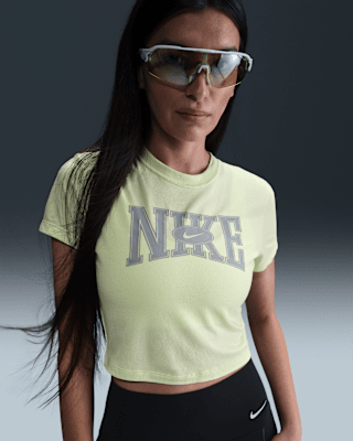 nike sportswear Женская узкая укороченная футболка nike sportswear Женская узкая укороченная футболка